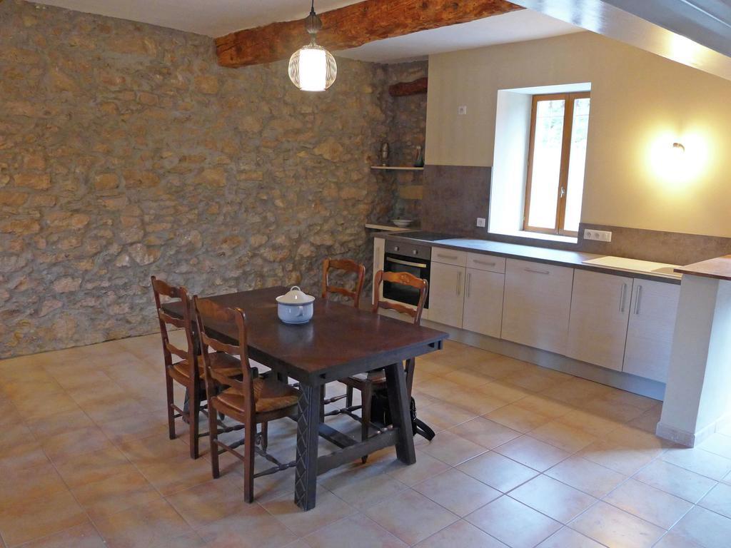 Cosy Holiday Home With Swimming Pool Montbrun-des-Corbières 部屋 写真